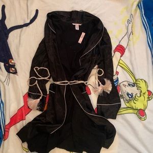 BNWT Victoria’s Secret Silky Robe w/ tassels